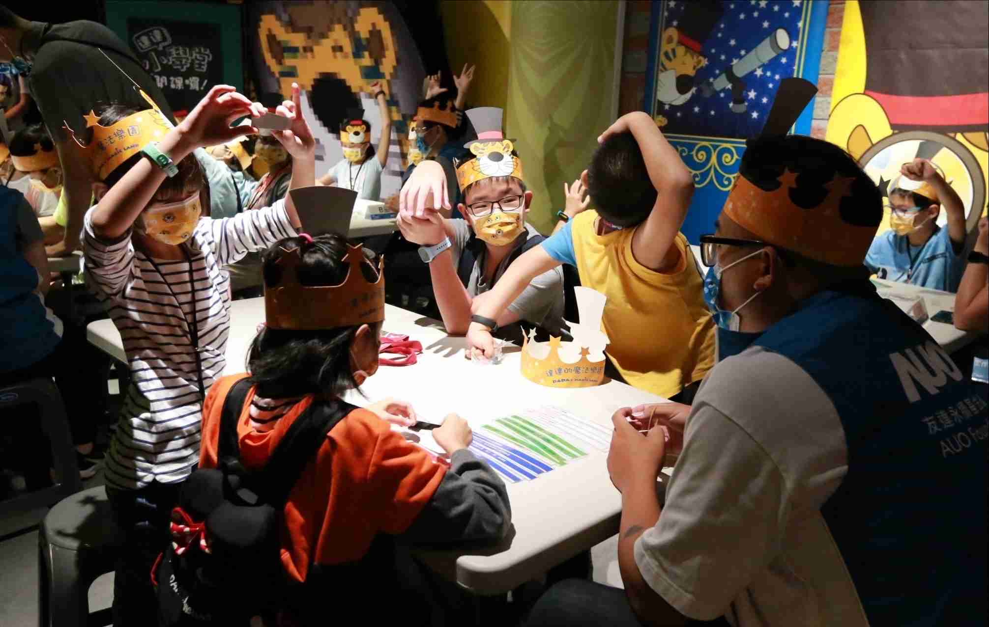 冰球突破以永续理念推动全人教育计划，，，，内外结盟储备科普教育人才，，，，荣获亚太永续行动奖社会共融面的金奖肯定