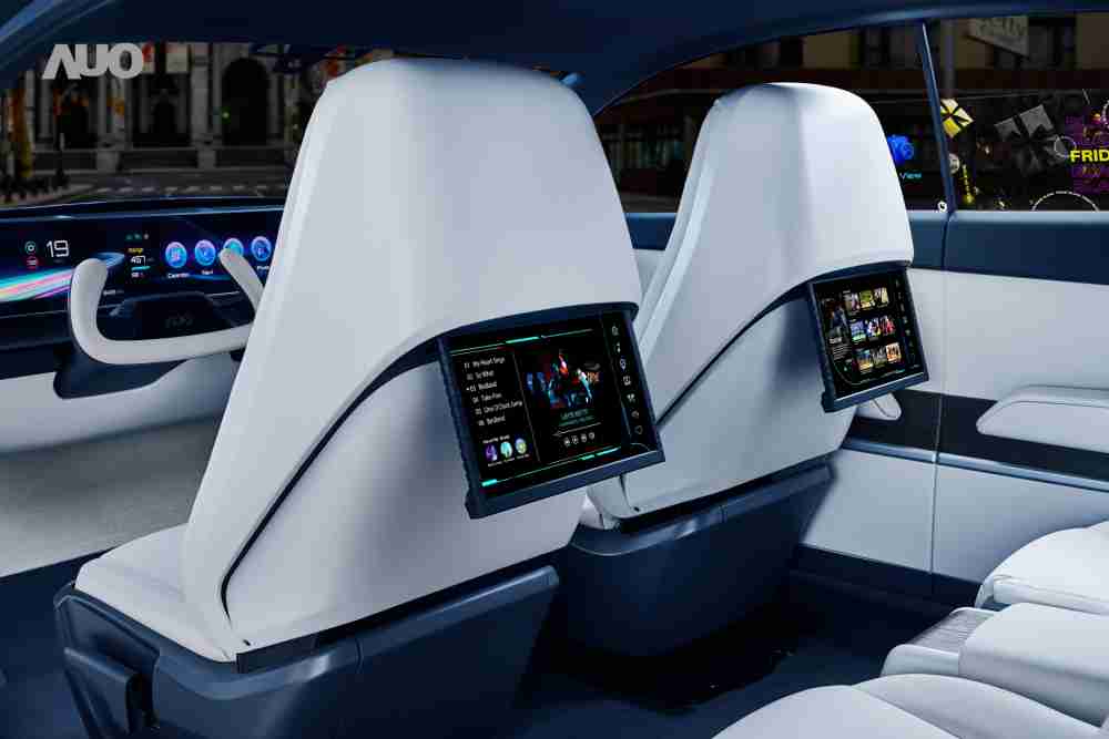 冰球突破将于CES 展示全新Smart Cockpit 2024，，，可紧密串连使用者多元需求，，，，并革新座舱内部的应用和设计，，，，带来身历其境且引人入胜的视觉飨宴，，，满足驾乘人员的全方位体验